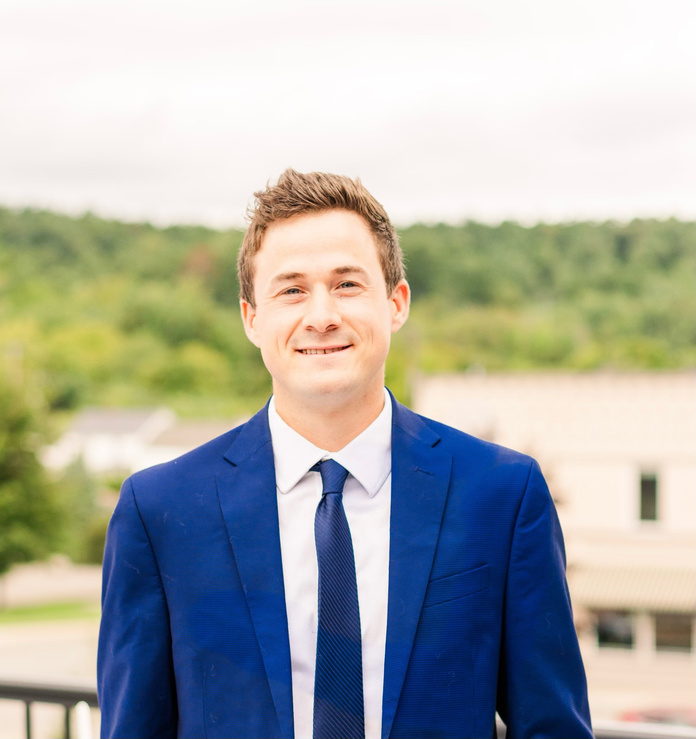Brad Blomquist, Principal and Wealth Adviser